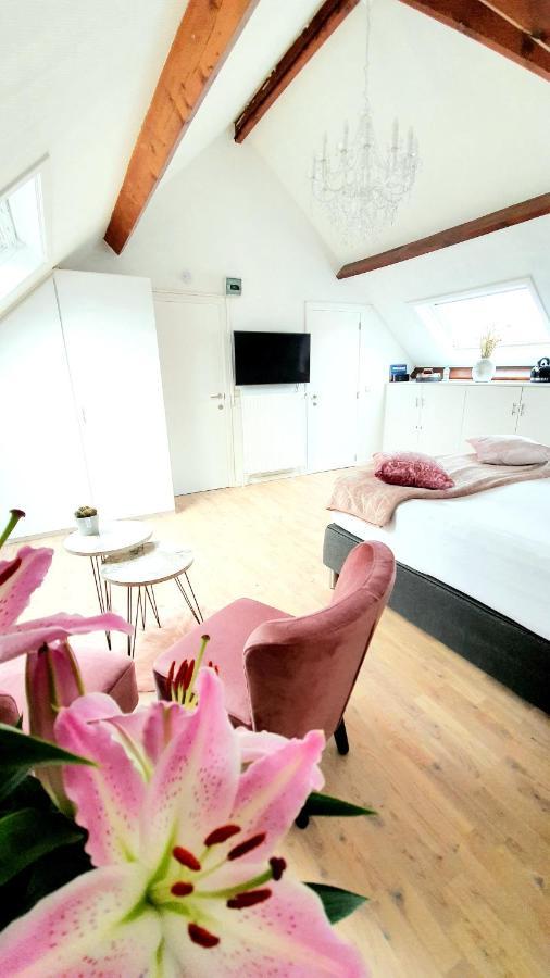 Viktor And Stella Suite By The Minnewater Brugge Bagian luar foto